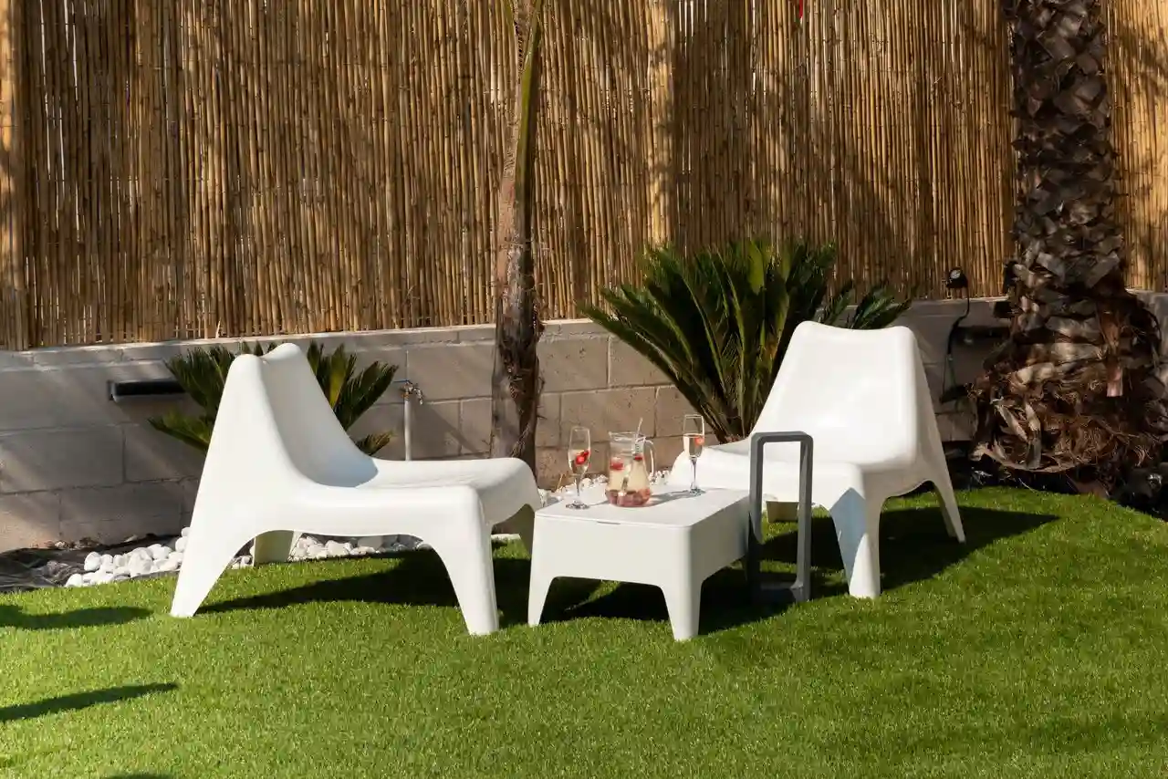 גדרות במבוק לגינה ודשא סינטטי